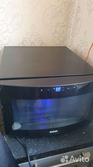Винный холодильник BBK