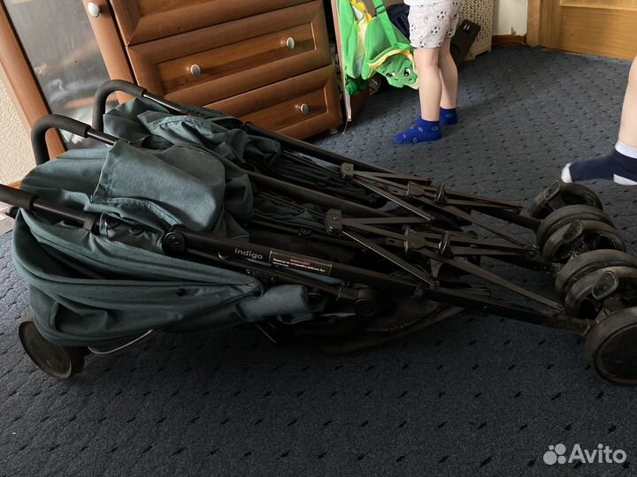 Коляска двойная