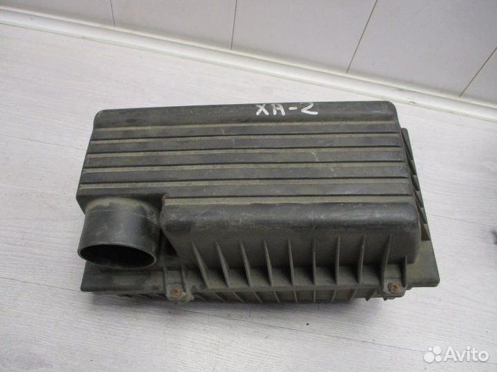 Корпус воздушного фильтра Citroen Xantia 1.8 1995