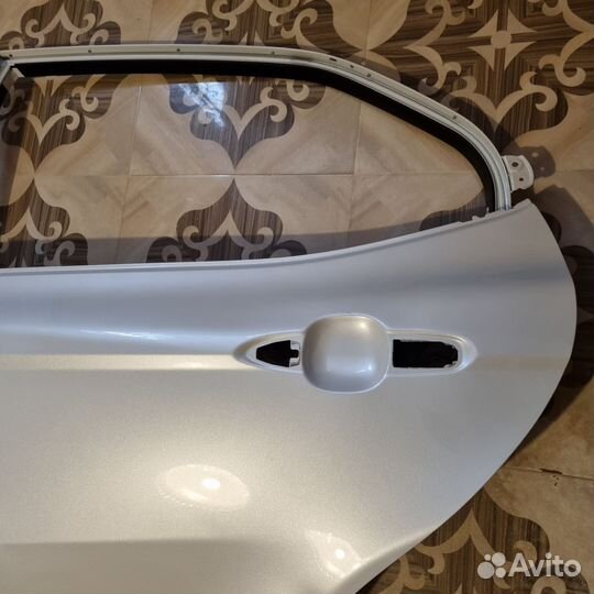 Дверь toyota camry оригинал