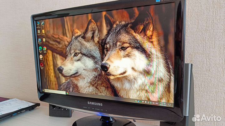 Монитор Samsung B2030N