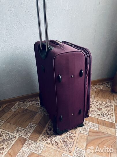 Чемодан на колесах