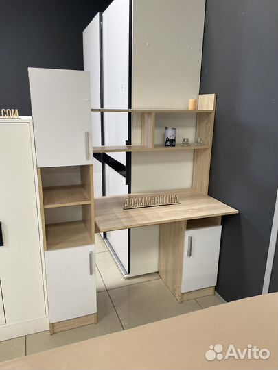 Письменный стол