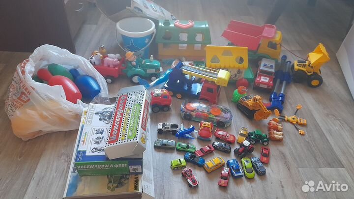 Игрушки для мальчика