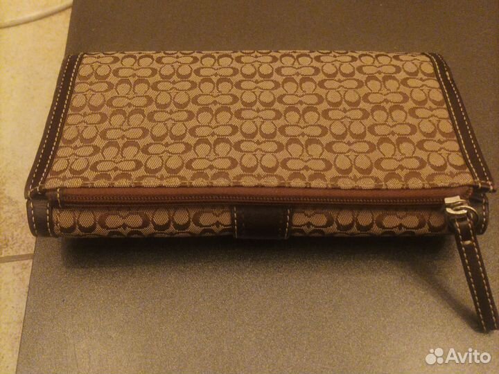 Кошельки от coach