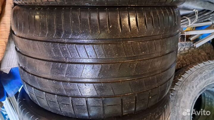 Pirelli P Zero 355/25 R21