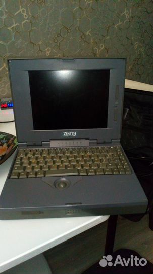 Ноутбук Zenith ретро