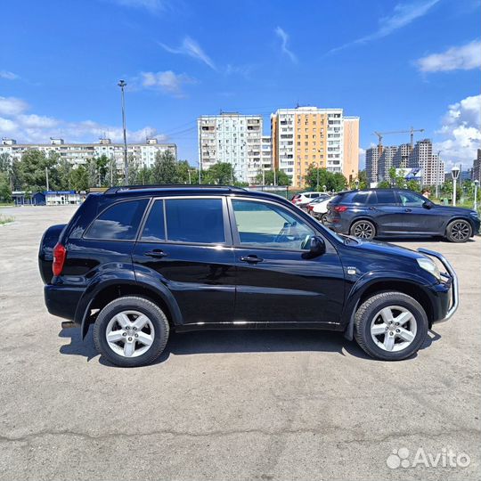 Toyota RAV4 2.0 AT, 2004, 216 014 км