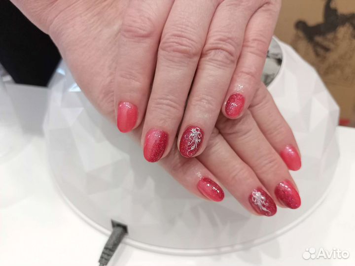 Наращивание ногтей