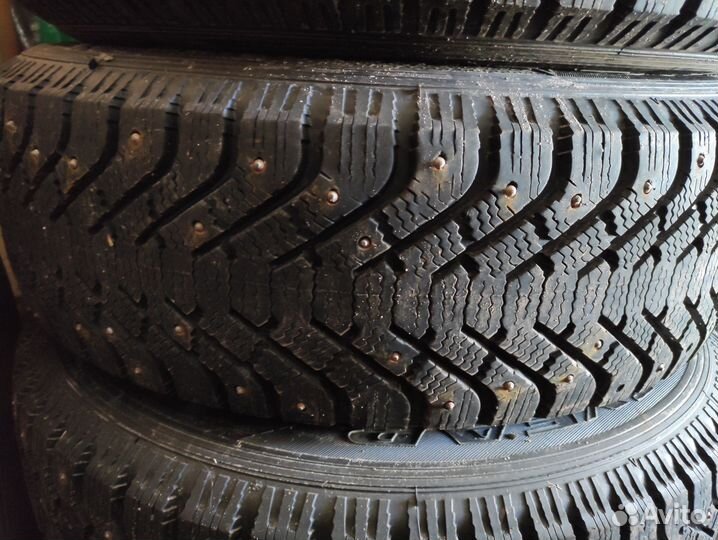 Goodyear UltraGrip 500 SUV 225/70 R16 103T