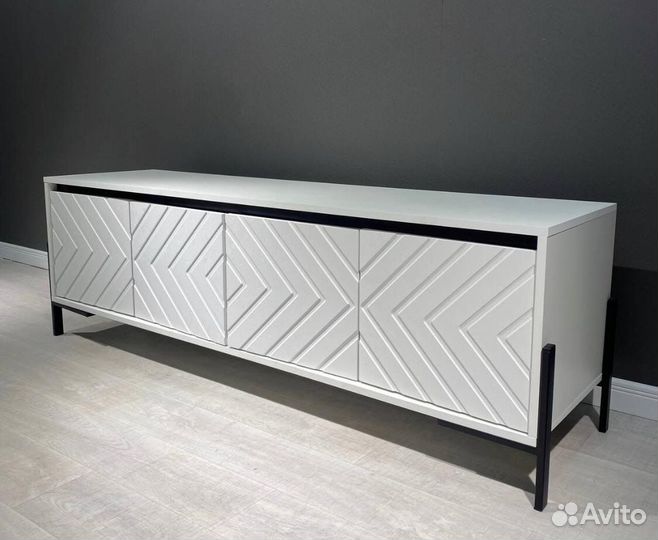 Тумба под телевизор