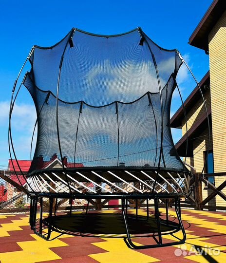 Батут овальный Springfree O77 A с фиксаторами