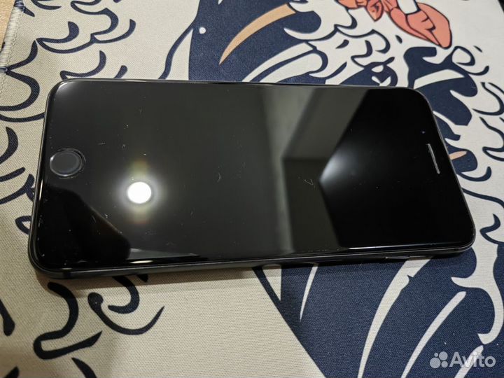 iPhone 8 Plus, 64 ГБ