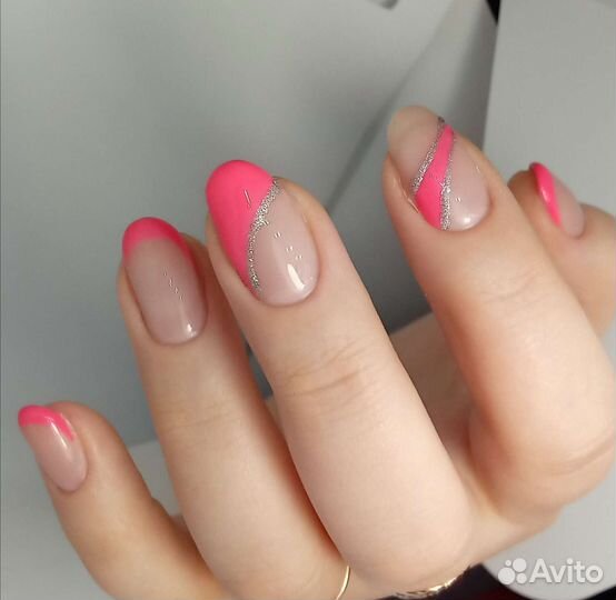 Маникюр и педикюр