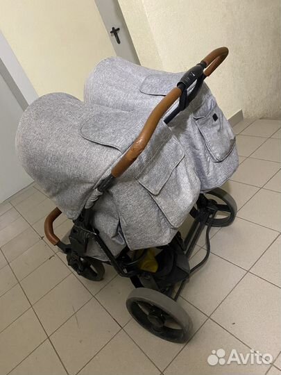 Коляска для двойни