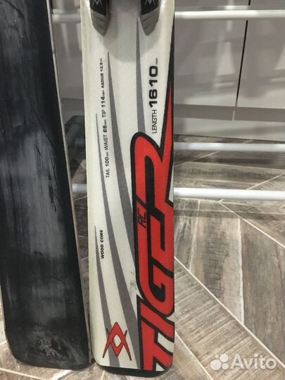 Горные лыжи, ботинки, шлем, палки, чехол