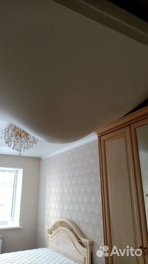 Слив воды с натяжного потолка