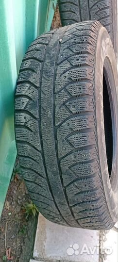 Bridgestone Ice Cruiser 7000 225/65 R17 106T