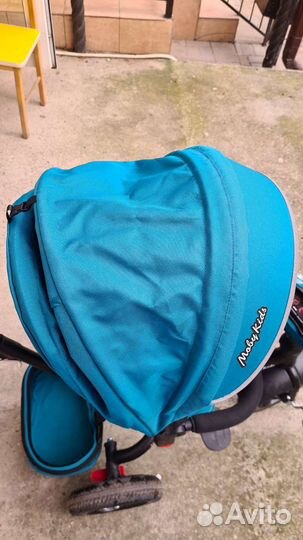 Детский велосипед трёхколёсный