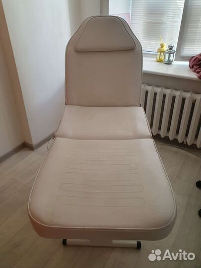 Кушетка косметологическая с ящиками