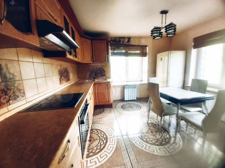 Дом 200 м² на участке 15 сот.