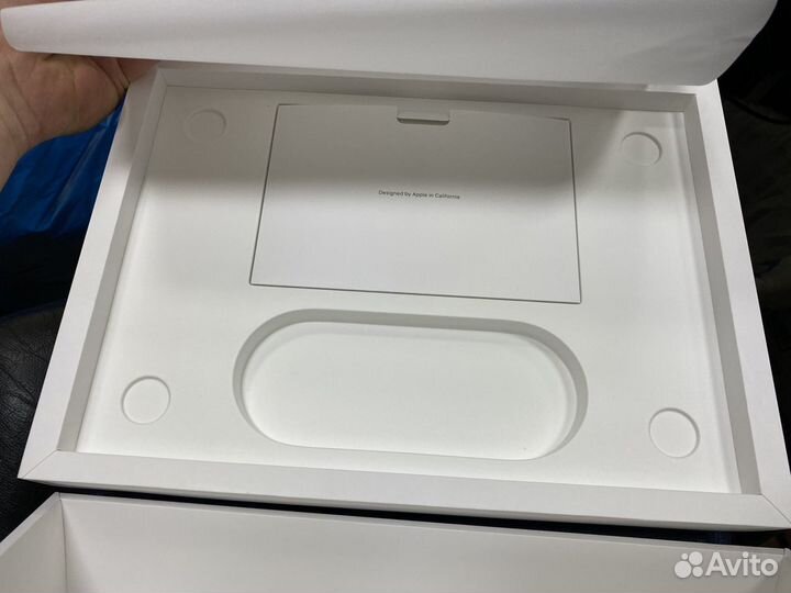 Коробки от macbook pro