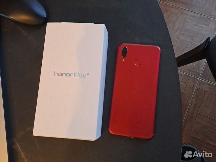 HONOR Play, 4/64 ГБ
