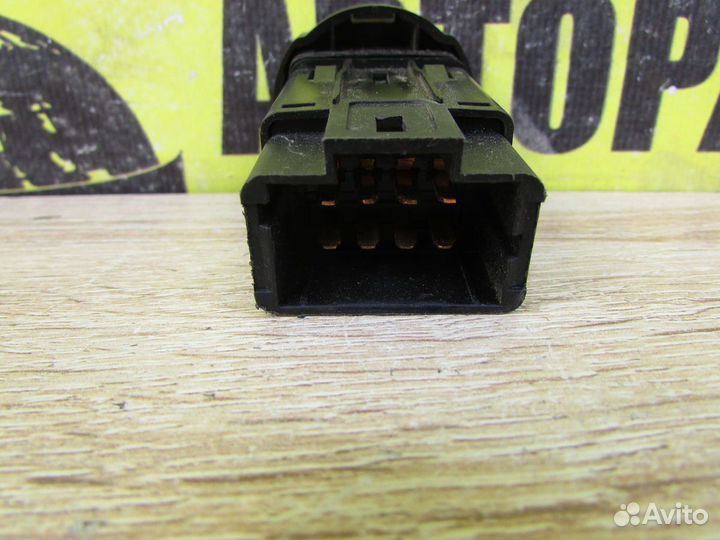 Кнопка аварийной сигнализации Лада Ларгус