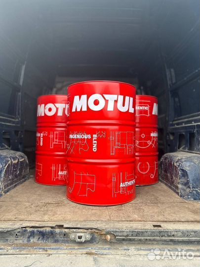 Motul 8100 X-clean + 5W-30 / Бочка 208 л