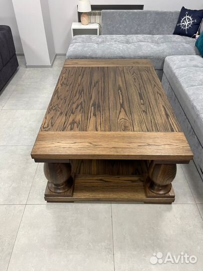 Журнальный стол дубовый