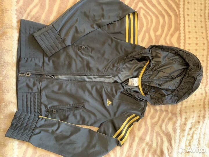 Ветровка женская adidas