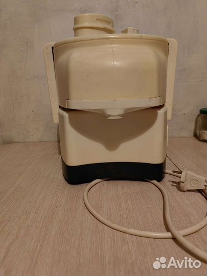 Соковыжималка свпп-301