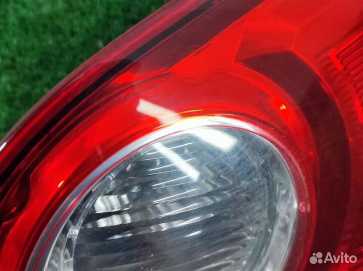 Фонарь задний внутренний правый Nissan Qashqai J1