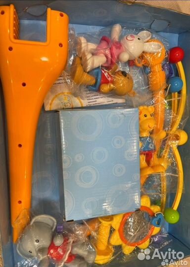 Мобиль на кроватку жирафики