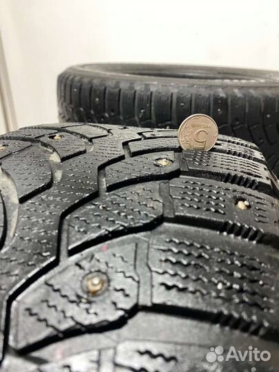 Bridgestone Blizzak Spike-01 225/60 R17 200M