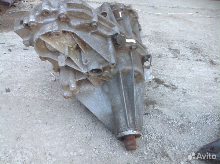 Раздатка Nissan navara d40