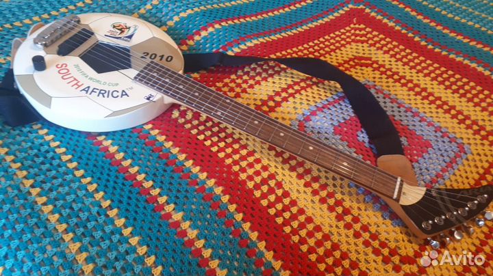 Aria FIFA World Cup 2010 Travel Guitar