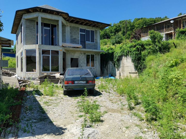 Дом 170 м² на участке 6 сот.