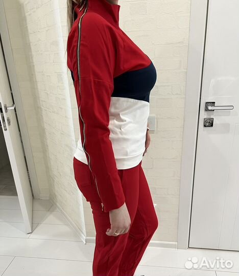 Одежда женская