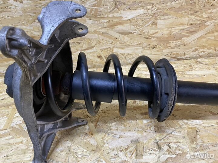 Амортизатор передний правый Ауди А4 B8 2010г. CDH