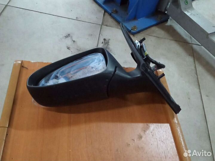 Зеркало левое Toyota Corolla 180 auris E 180