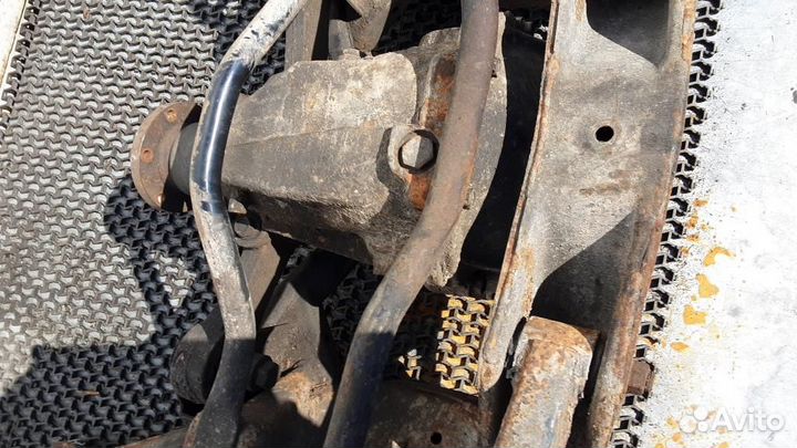 Мост задний Mitsubishi Montero/Pajero