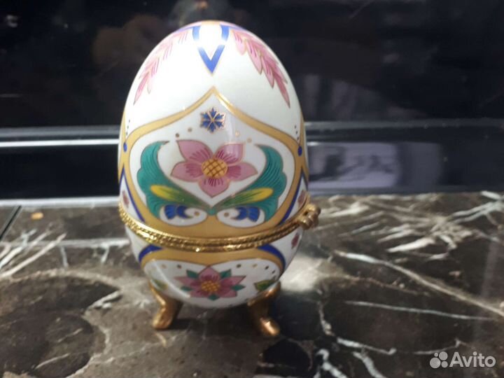 Яйцо сувенир шкатулка