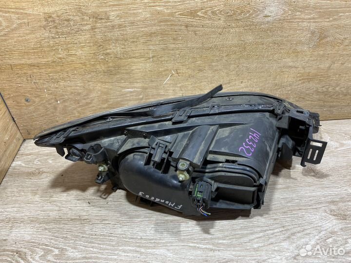 Фара передняя левая Ford Mondeo 3 142332