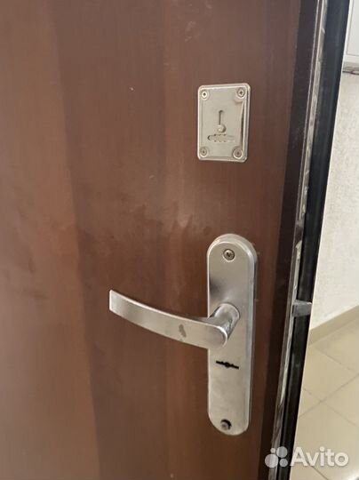 Металлическая дверь бу