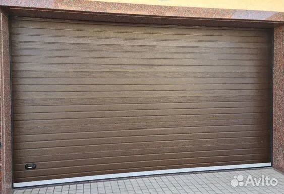 Секционные ворота