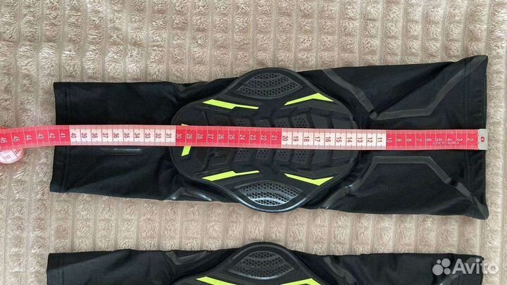 Наколенники