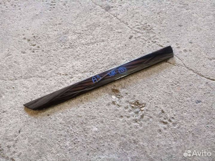 Молдинг двери задней правой Audi A3 8P/8PA рест