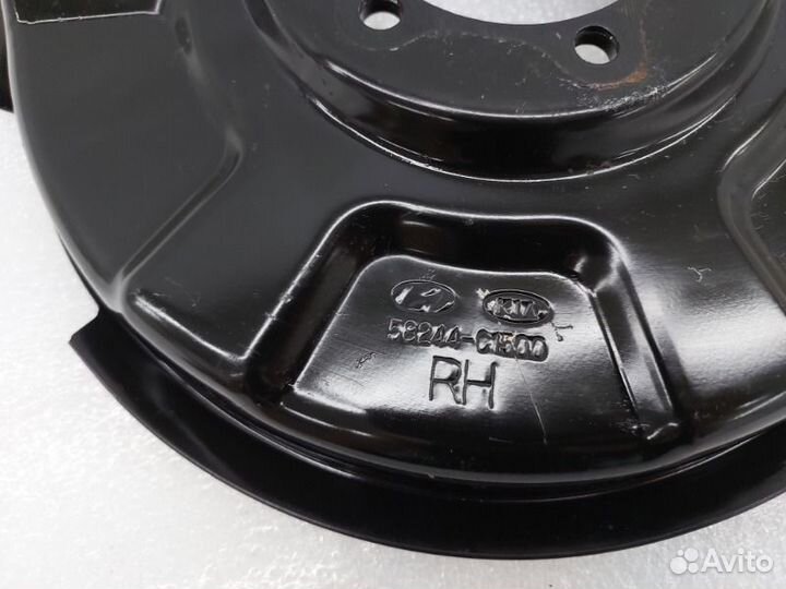 Пыльник тормозного диска задний правый Kia Optima