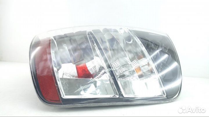 Стоп правый Toyota Prius NHW20